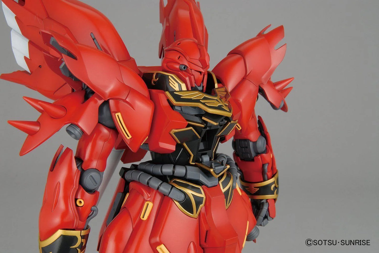 MG 1/100 MSN-06S Sinanju (Anime Coloration)