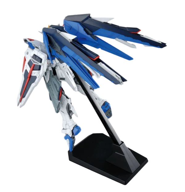 MG 1/100 Freedom Gundam ZGMF-X10A (Ver 2.0)